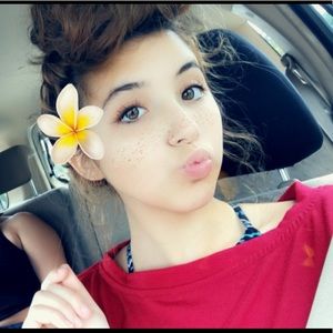 Meet your Posher, Gabby